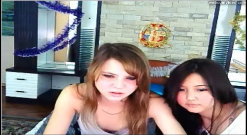 Minara_Nude_Lesbian_Video_1.md.jpg