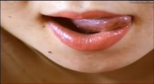 Roxeta_Naked_Video_shows_Vagina_hole_9.md.png