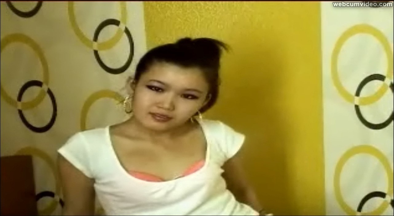 Keyko_Nude_Tits_spreads_Pussy_4.jpg