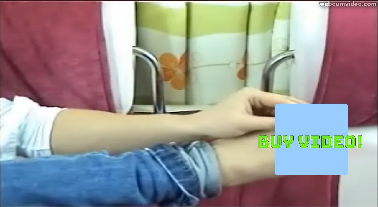 Kitri_Nude_big_Tits_plays_Pussy_16.jpg