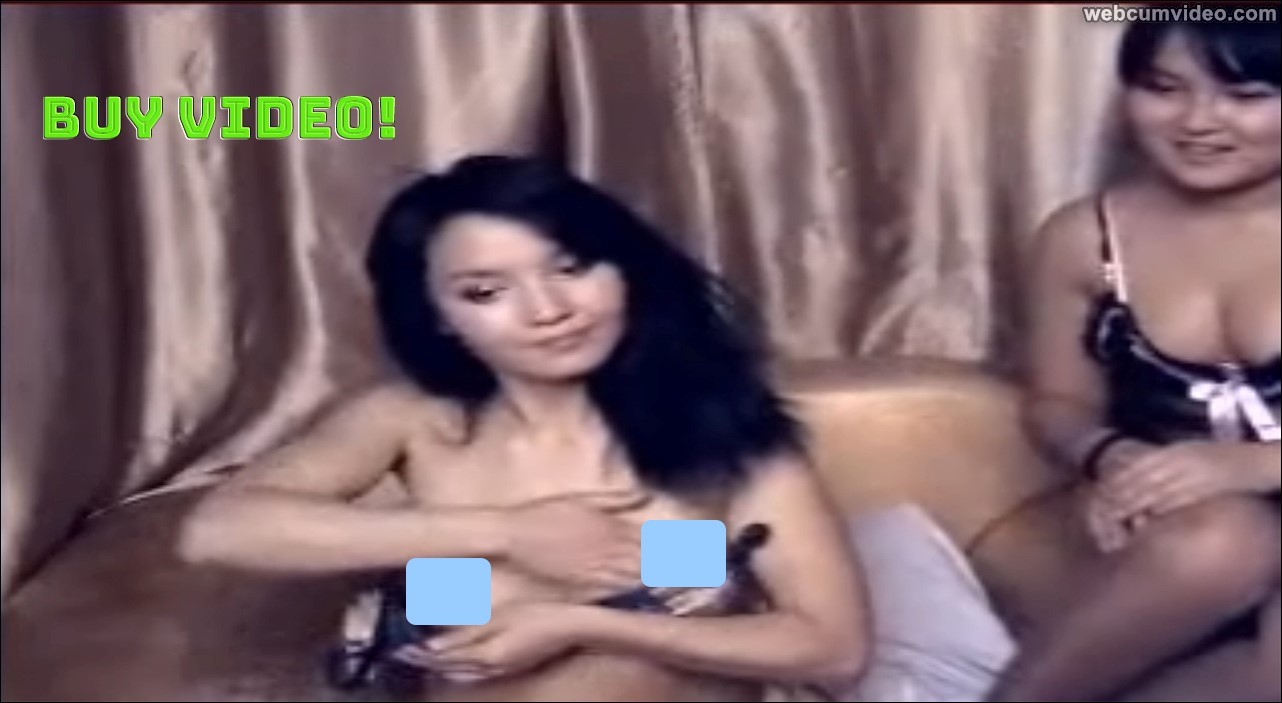 Liya333_Nude_Tits_Masturbates_Pussy_41.jpg