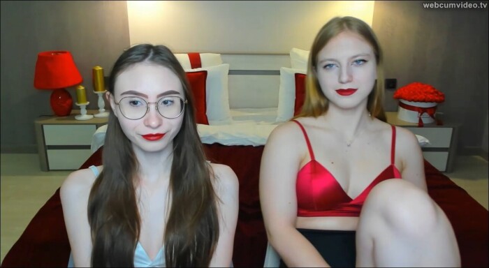 SaraFishers_Nude_Tits_Video_with_AgataTurner_1.md.jpg