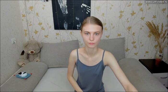 PhoebeKoleman_Naked_Tits_hairy_Pussy_1.md.jpg