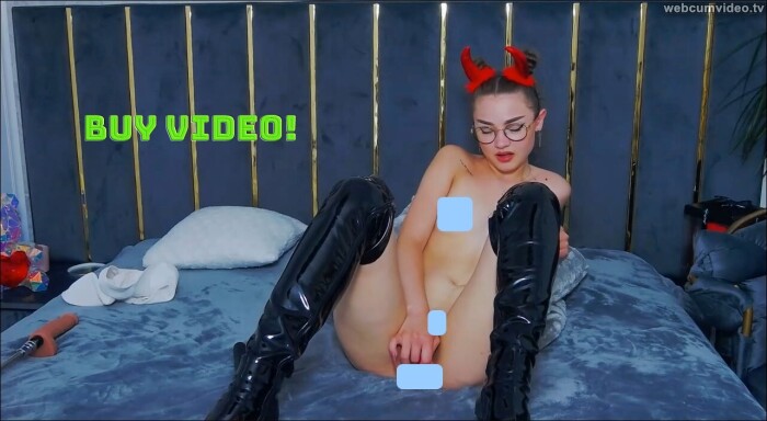 AliceManea_Naked_plays_her_Pussy_with_Toy_6.md.jpg