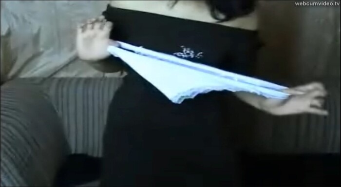 Loraa_shows_her_Vagina_hole_6.md.jpg