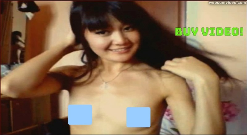 Rayhona spreads her Pussy Video 54