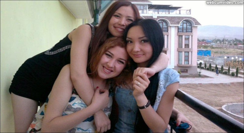 Central Asian Girls 178