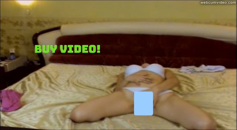 PrettySelena Nude Tits Masturbates her Pussy 30